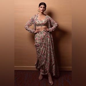 PAULMI AND HARSH Jacket Skirt Set 🍓✨